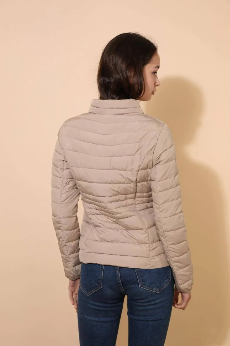 Schlichte, wattierte Basic-Jacke