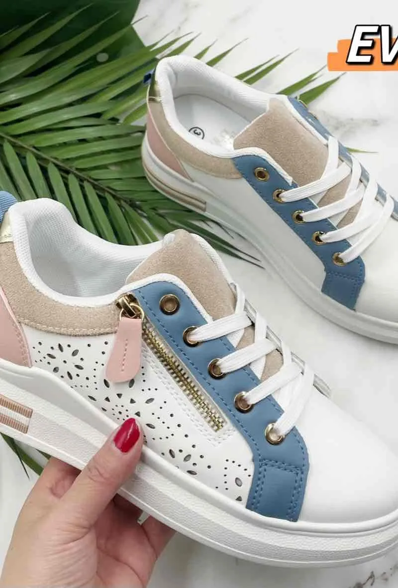 Sneaker aus Materialmix